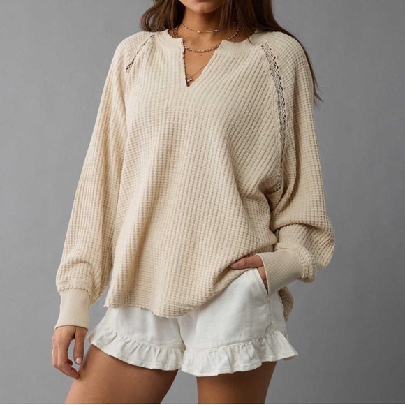 American Eagle Outfitters Tops - American Eagle Big Hug waffle knit notch neck oversized top sweatshirt M